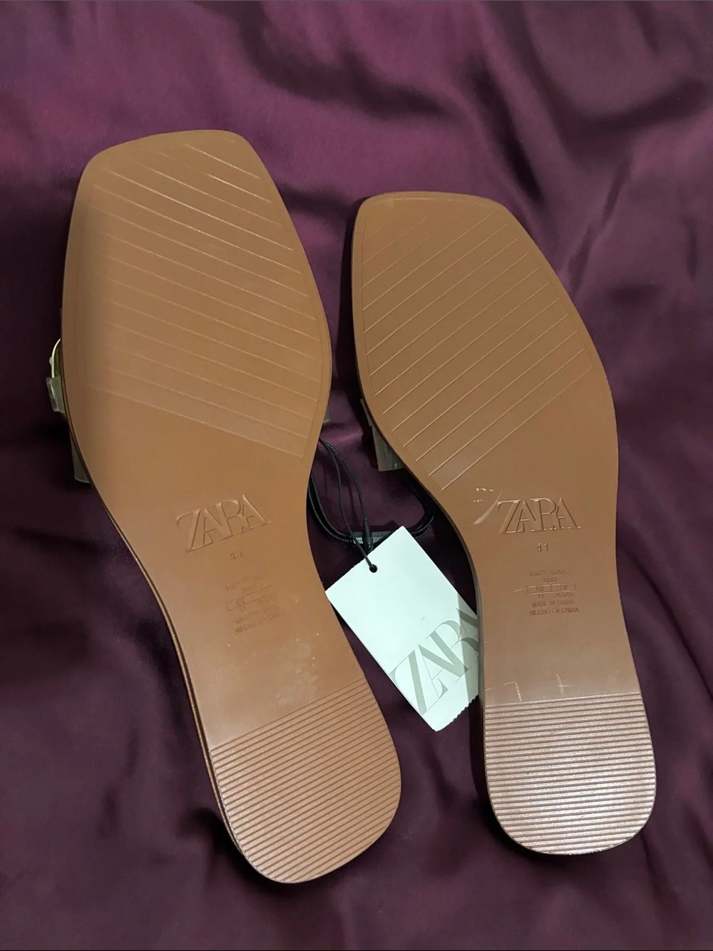 ZARA Tan Slide Sandals with Gold Chain Accent 10 - Picture 4 of 4
